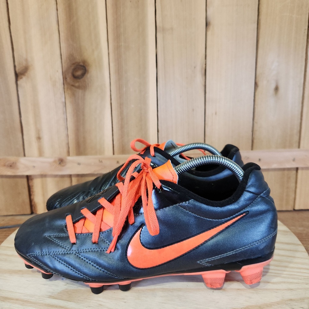Nike T90 Exacto IV Soccer Cleats Shoes Mens 10 Black Orange Athletic 472541-088